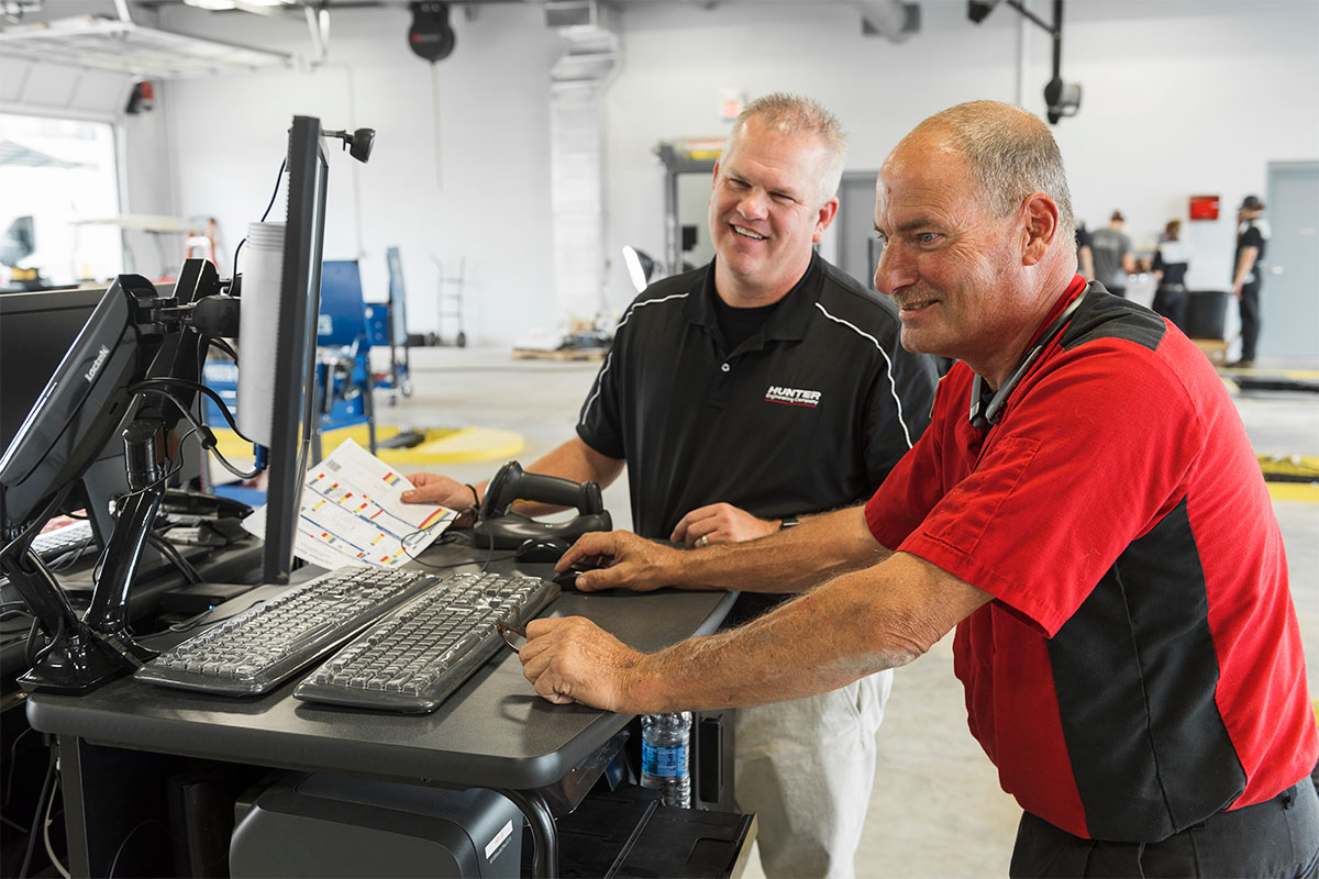field-service-installation03.jpg