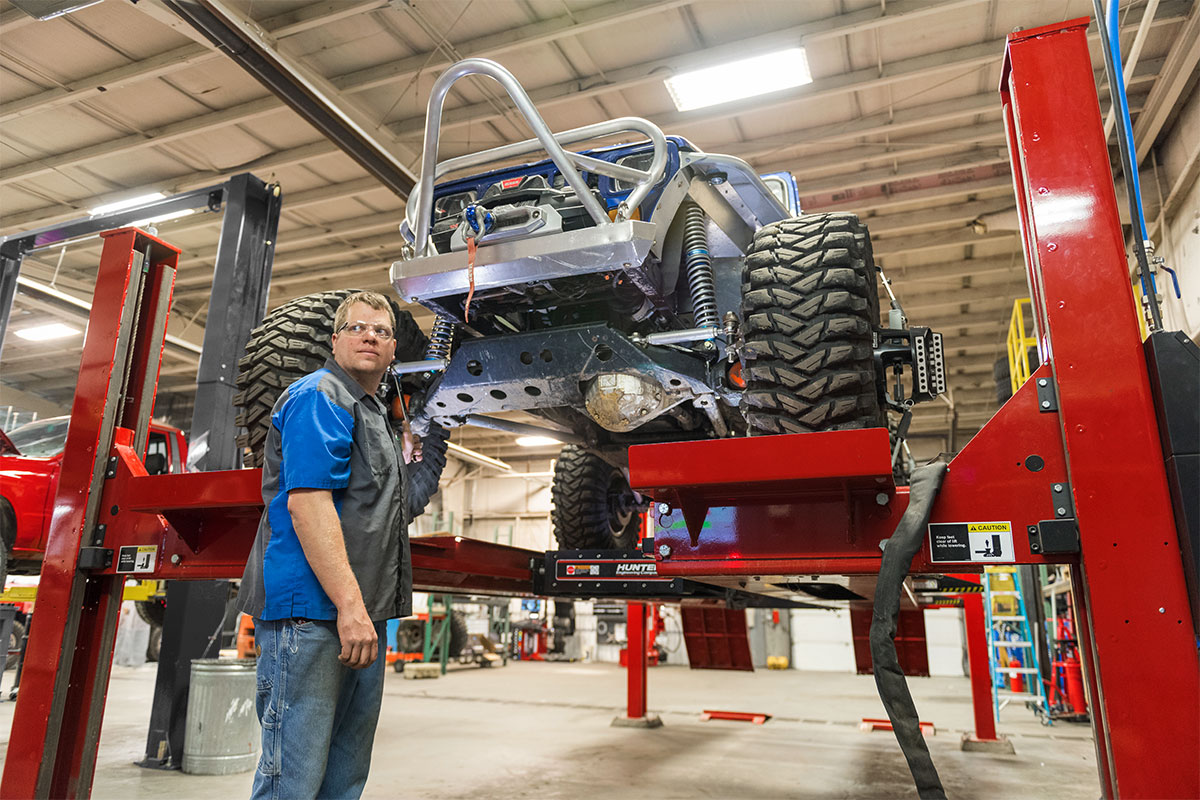 FourPost Lift Alignment Racks Hunter Engineering Company®
