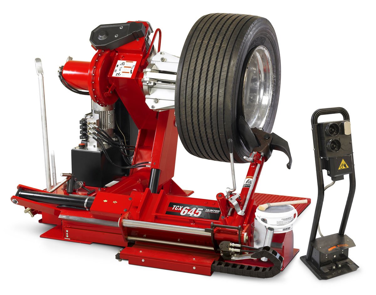 angle view of hunter tcx645hd tire changer