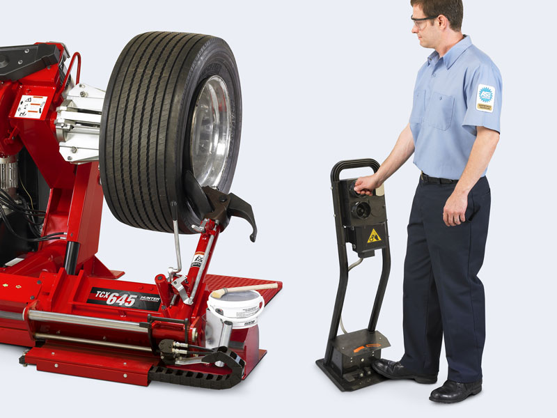 HeavyDuty Tire Changers Hunter Engineering Company®
