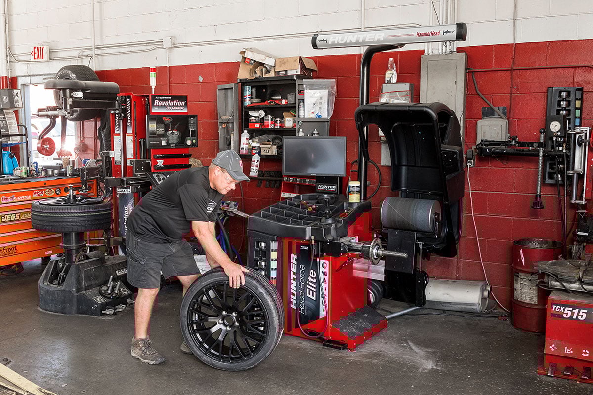 Road Force® Elite Wheel Balancer Hunter Engineering Company®