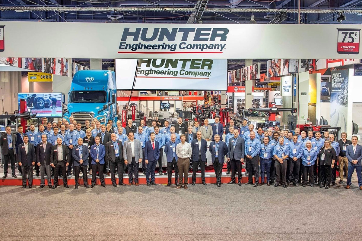 hunter at sema show 2022 staff group photo